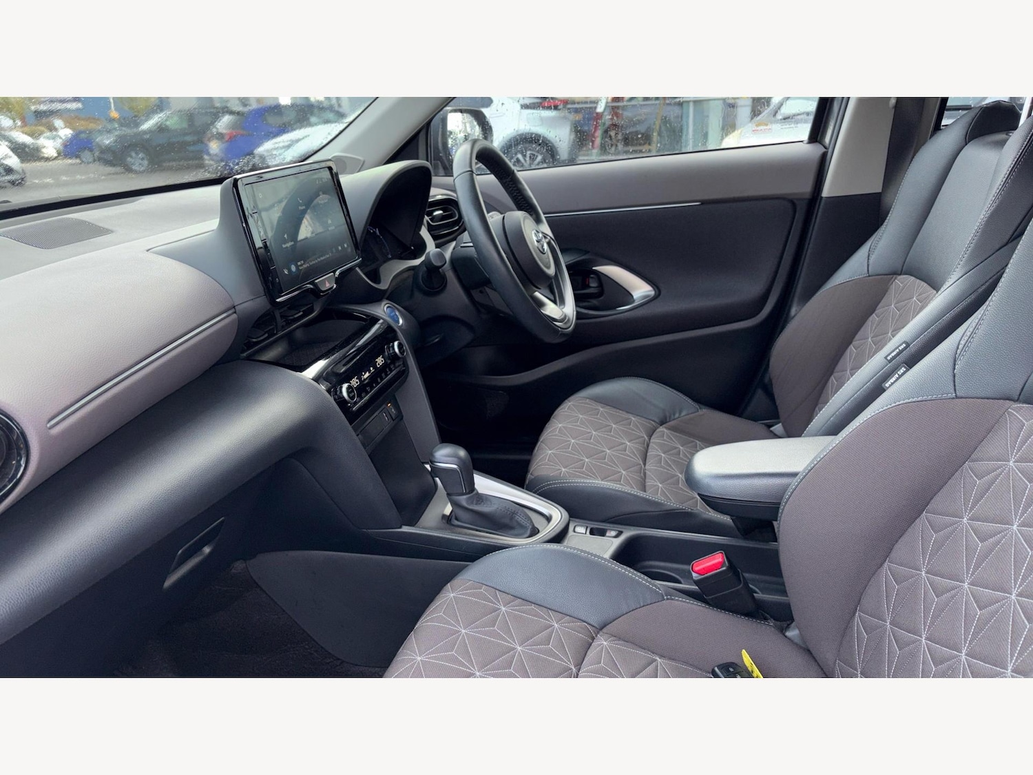 Used Toyota Yaris Cross 2023 for sale - 77455061: Photo 12