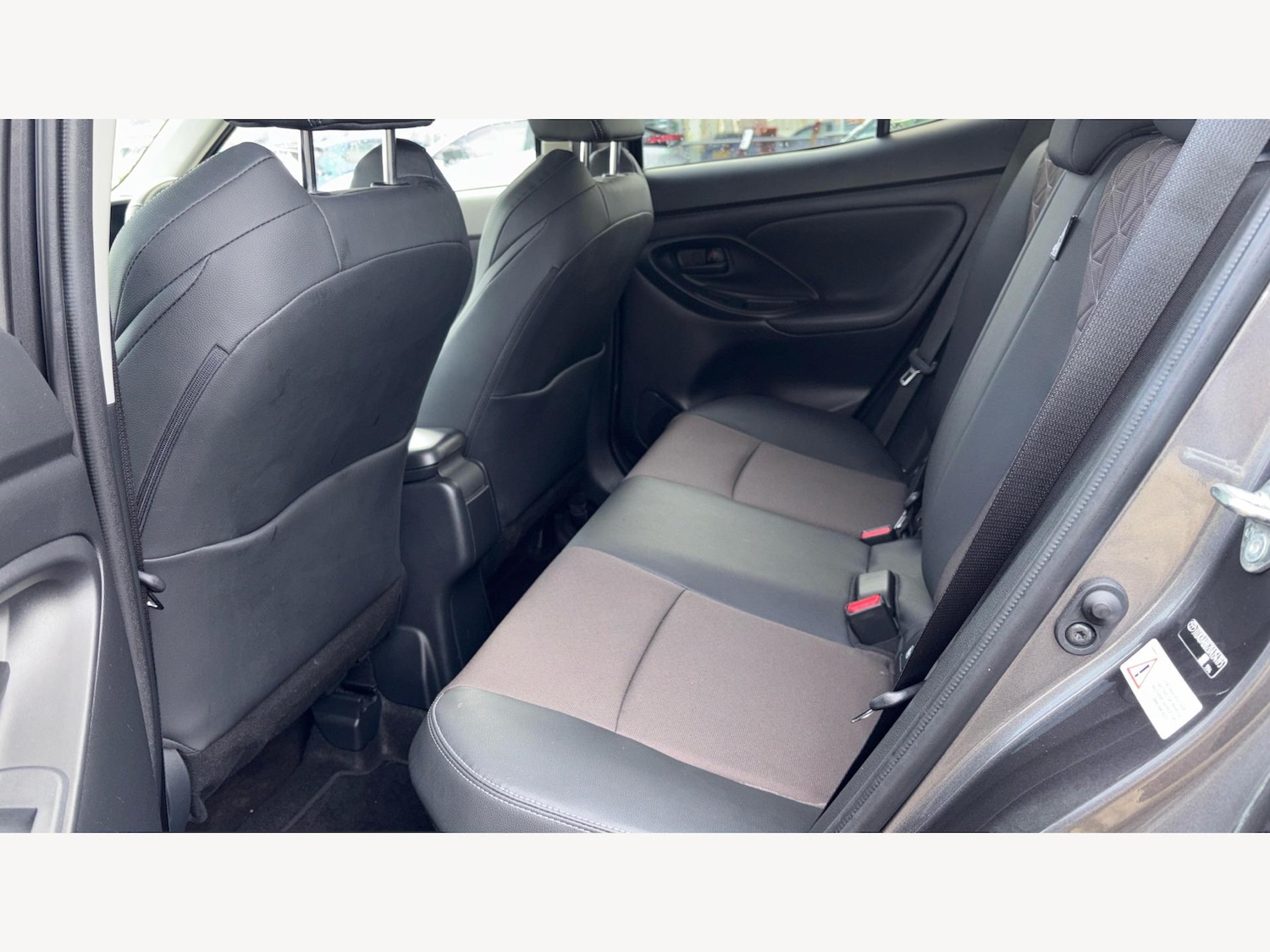 Used Toyota Yaris Cross 2023 for sale - 77455061: Photo 15