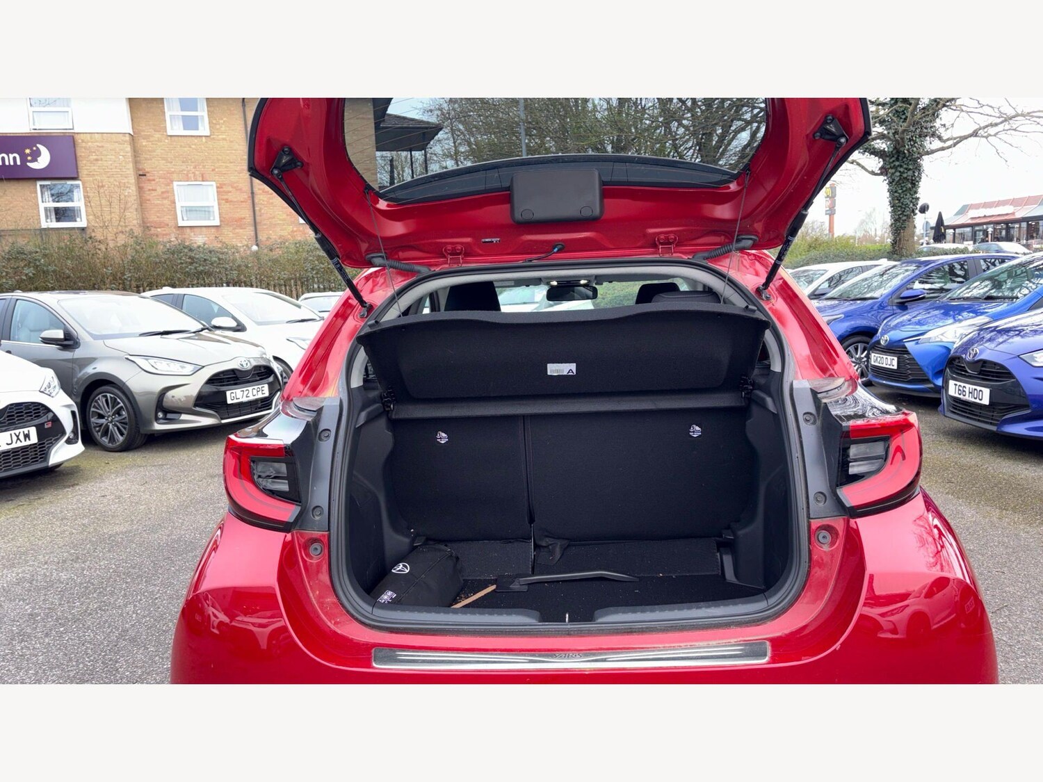 Used Toyota Yaris 2024 for sale - 78007248: Photo 16