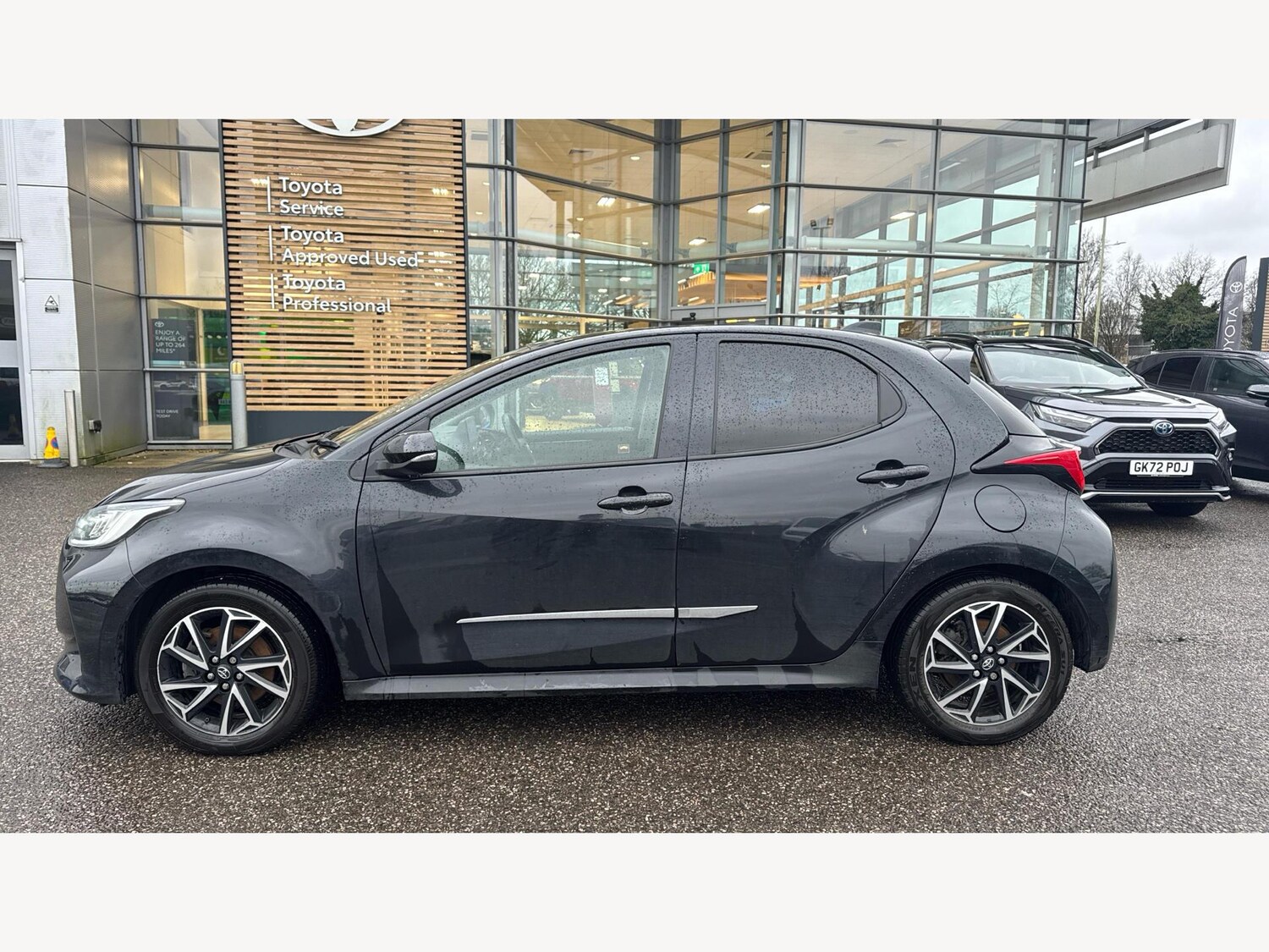 Used Toyota Yaris 2023 for sale - 77574270: Photo 19