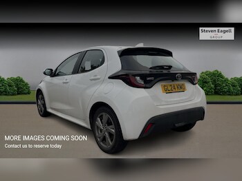 Used Toyota Yaris 2024 for sale - 76388273: Photo