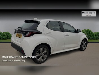 Used Toyota Yaris 2024 for sale - 76388273: Photo