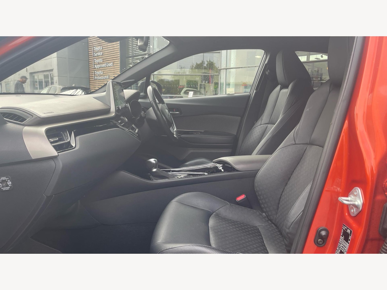 Used Toyota C-HR 2020 for sale - 76167037: Photo 12