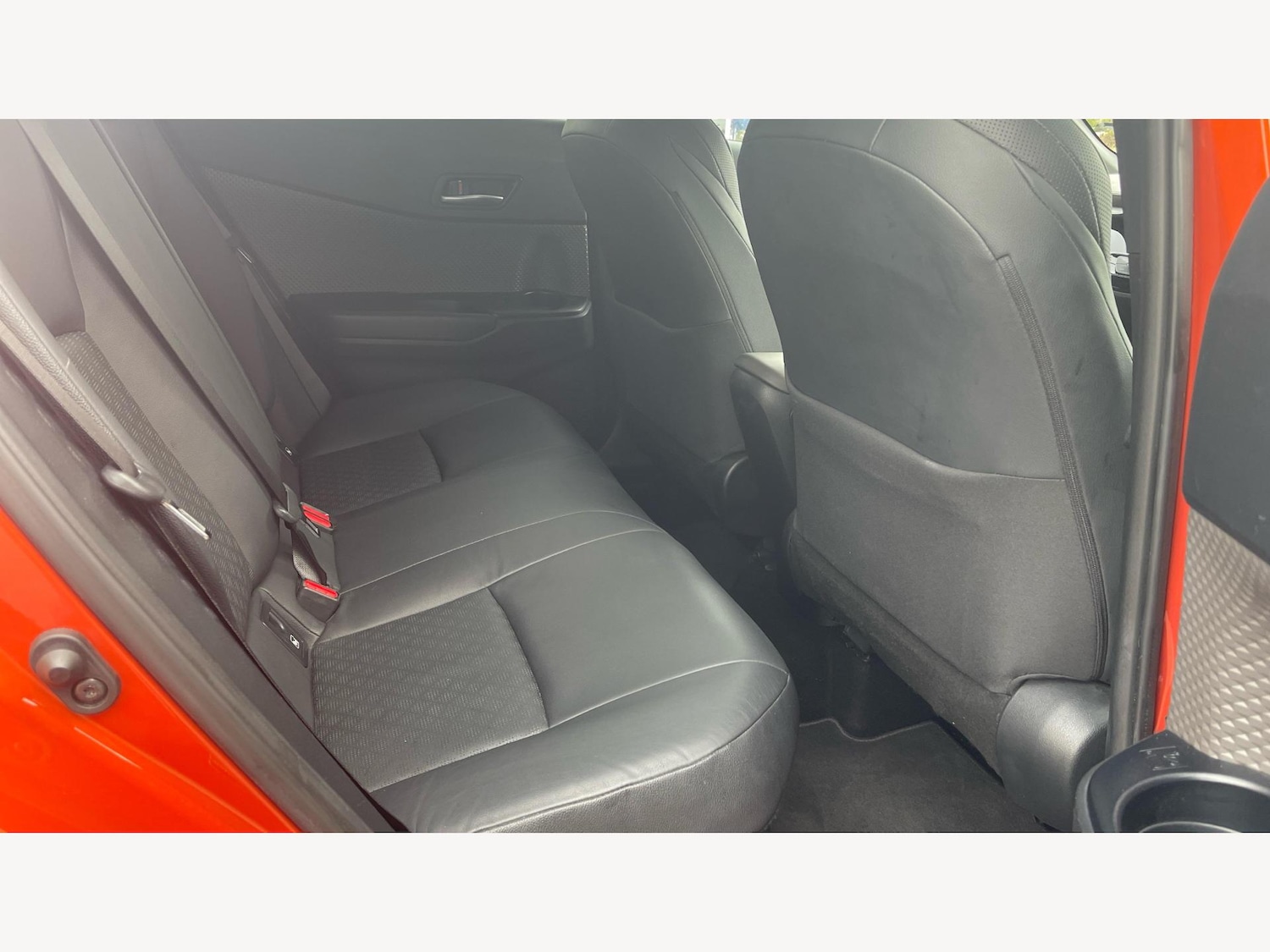 Used Toyota C-HR 2020 for sale - 76167037: Photo 14