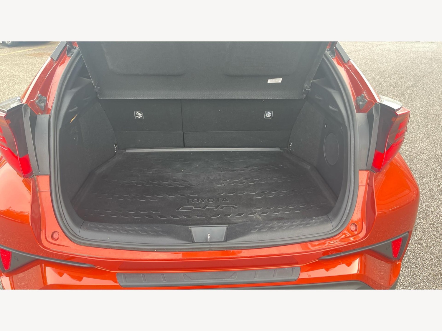 Used Toyota C-HR 2020 for sale - 76167037: Photo 16