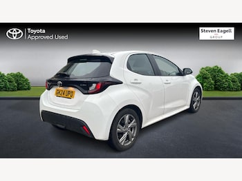 Used Toyota Yaris 2024 for sale - 79212533: Photo