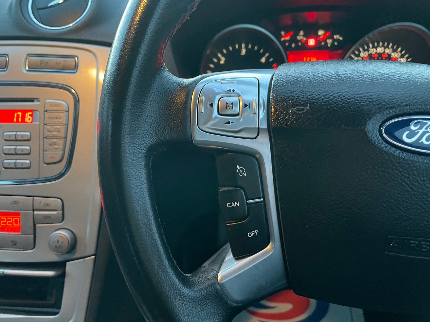 Used Ford Mondeo 2010 for sale - 77168581: Photo 20