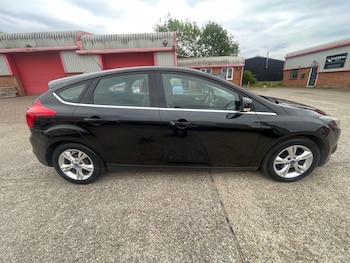 Used Ford Focus 2011 for sale - 78478724: Photo