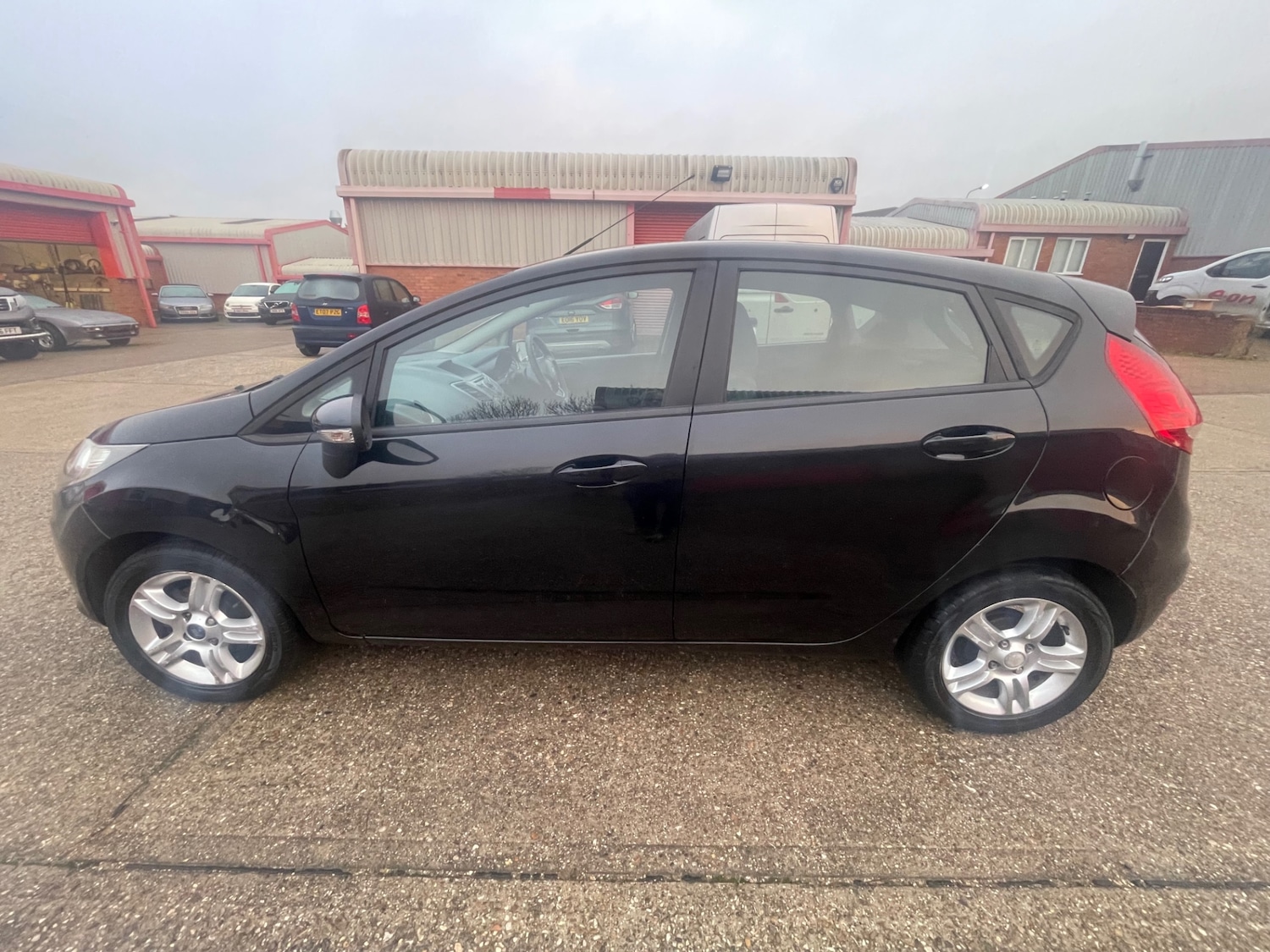 Used Ford Fiesta 2009 for sale - 76958703: Photo 6