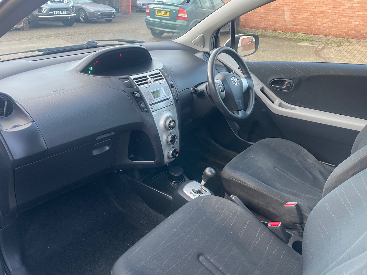 Used Toyota Yaris 2007 for sale - 77233097: Photo 13