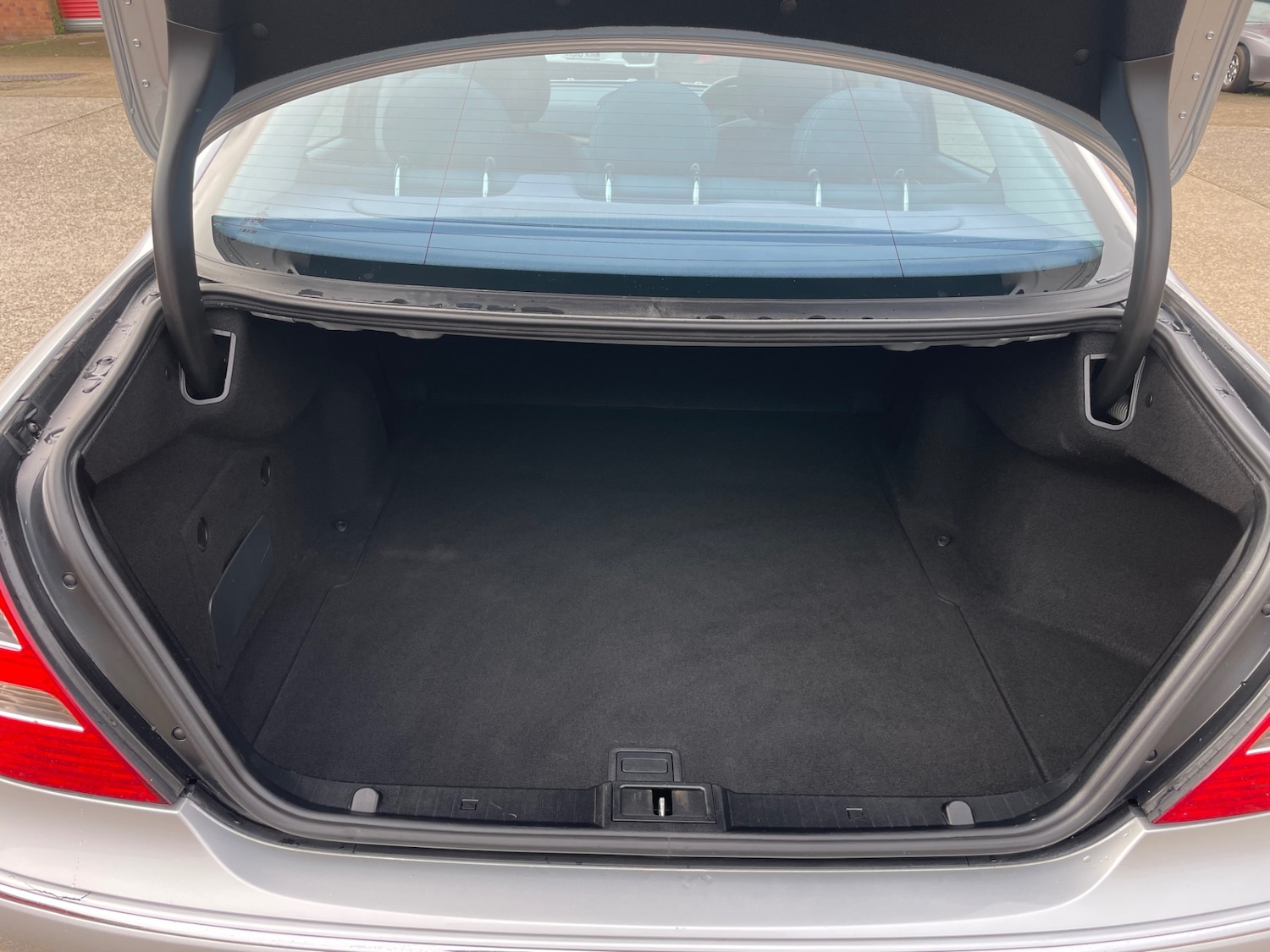 Used Mercedes-Benz E Class 2005 for sale - 76664314: Photo 16