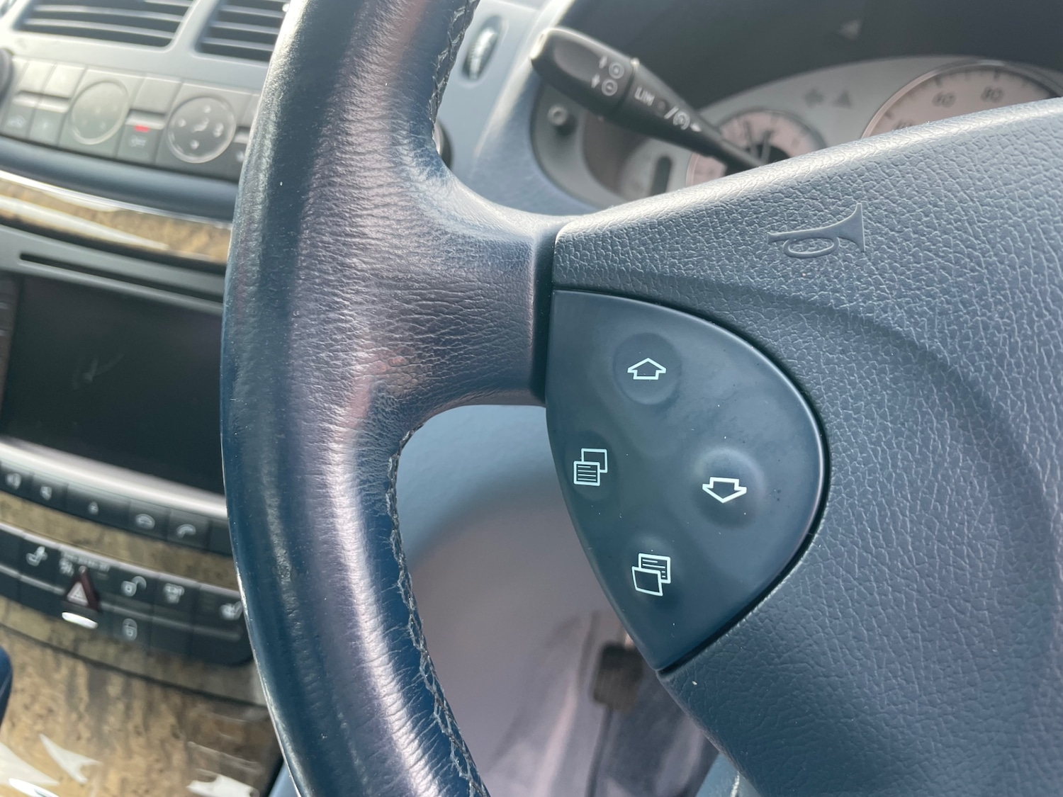 Used Mercedes-Benz E Class 2005 for sale - 76664314: Photo 21