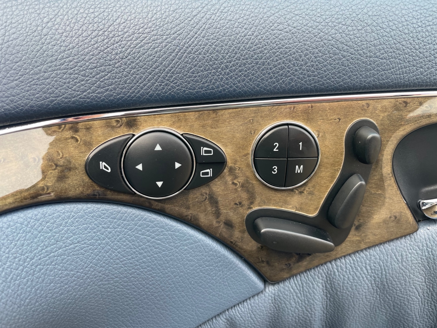 Used Mercedes-Benz E Class 2005 for sale - 76664314: Photo 23