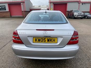 Used Mercedes-Benz E Class 2005 for sale - 76664314: Photo