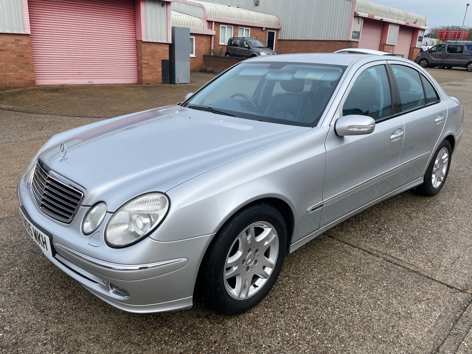 Used Mercedes-Benz E Class 2005 for sale - 76664314: Photo 7