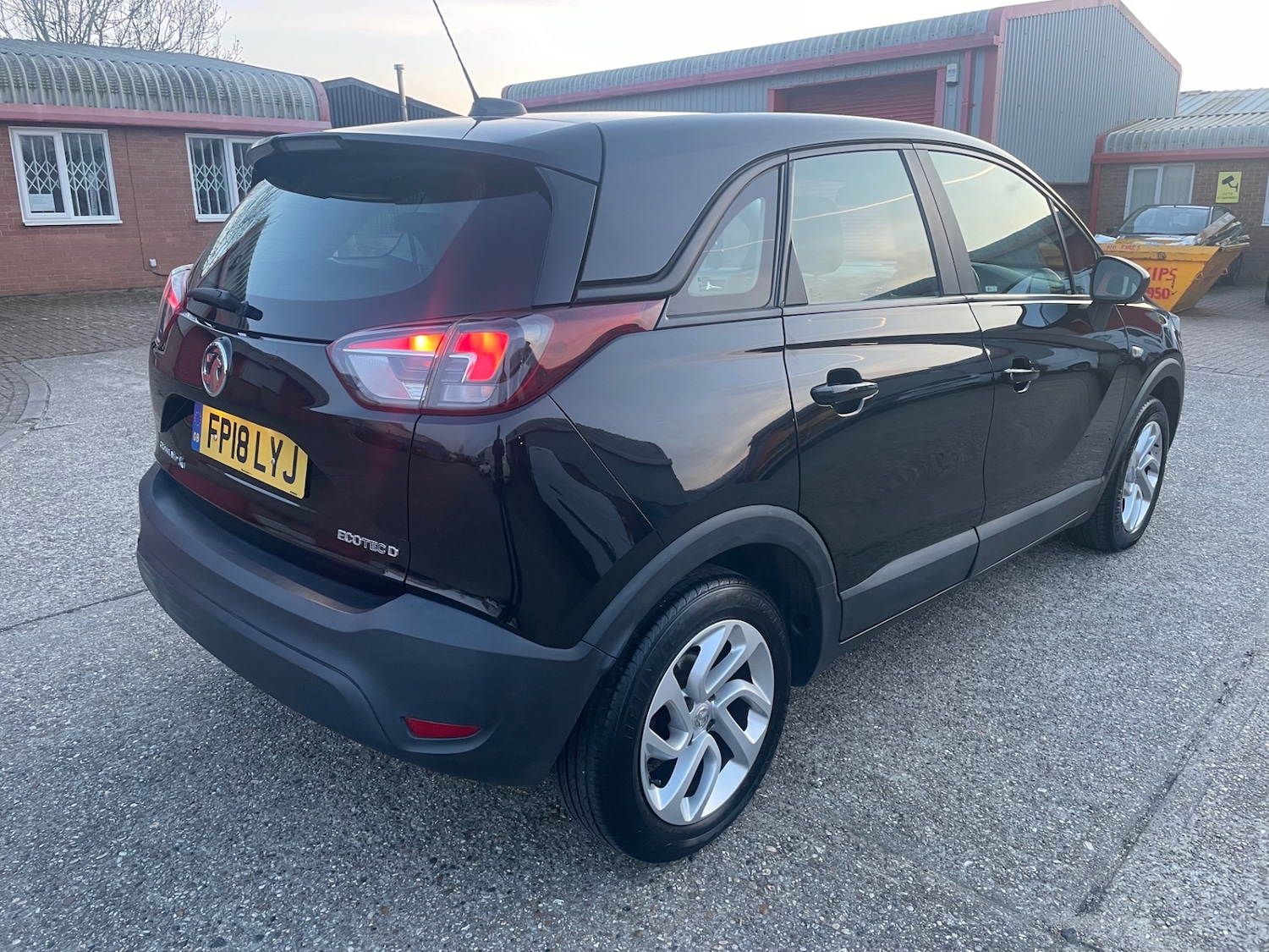 Used Vauxhall Crossland X 2018 for sale - 77888581: Photo 3