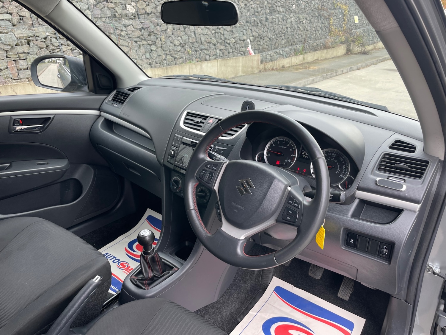 Used Suzuki Swift 2013 for sale - 76171486: Photo 21