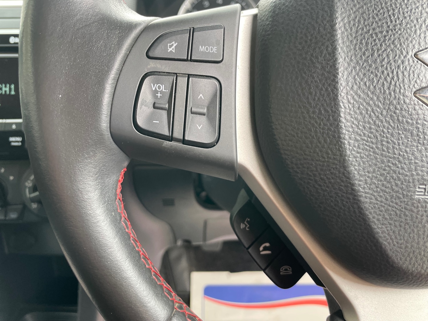 Used Suzuki Swift 2013 for sale - 76171486: Photo 24