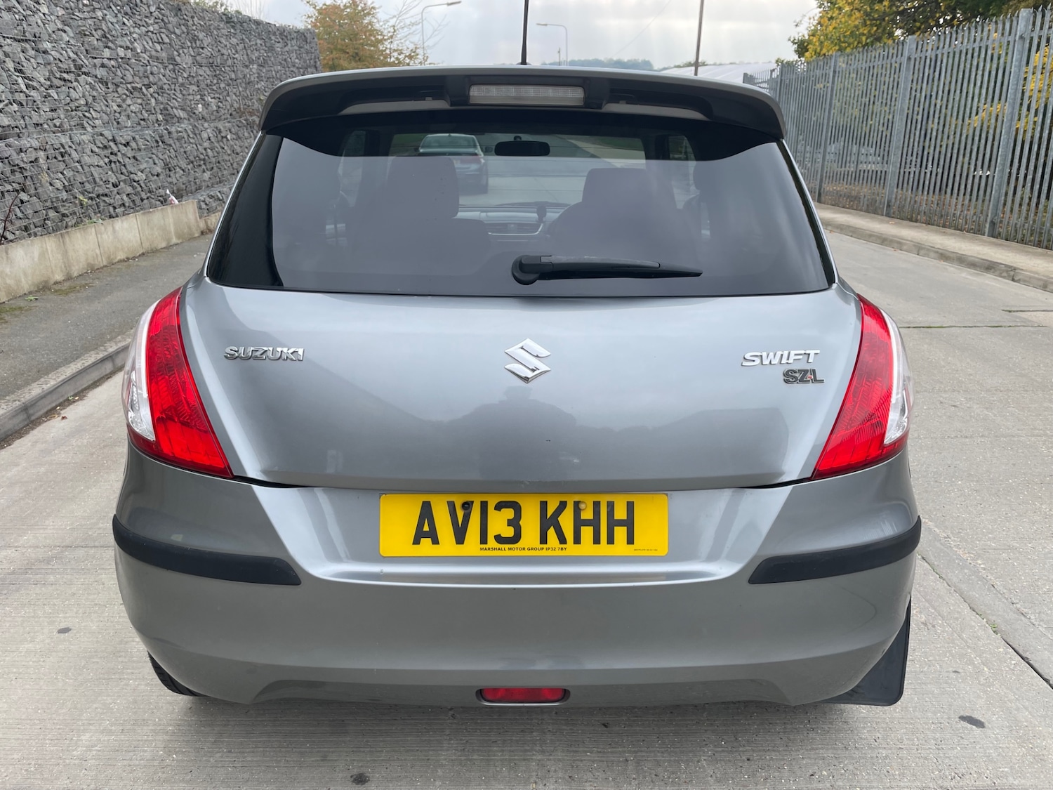 Used Suzuki Swift 2013 for sale - 76171486: Photo 4