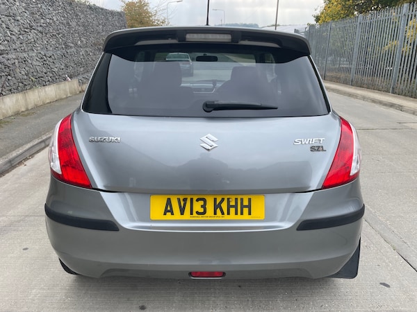 Used Suzuki Swift 2013 for sale - 76171486: Photo 4