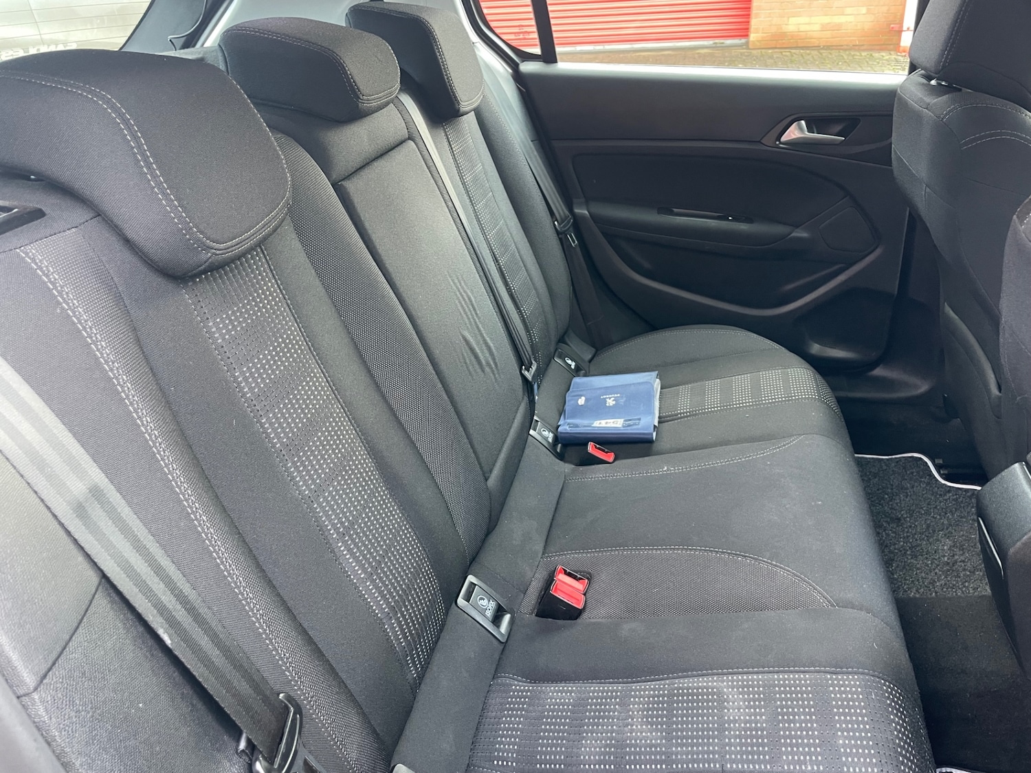 Used Peugeot 308 2015 for sale - 77271421: Photo 15