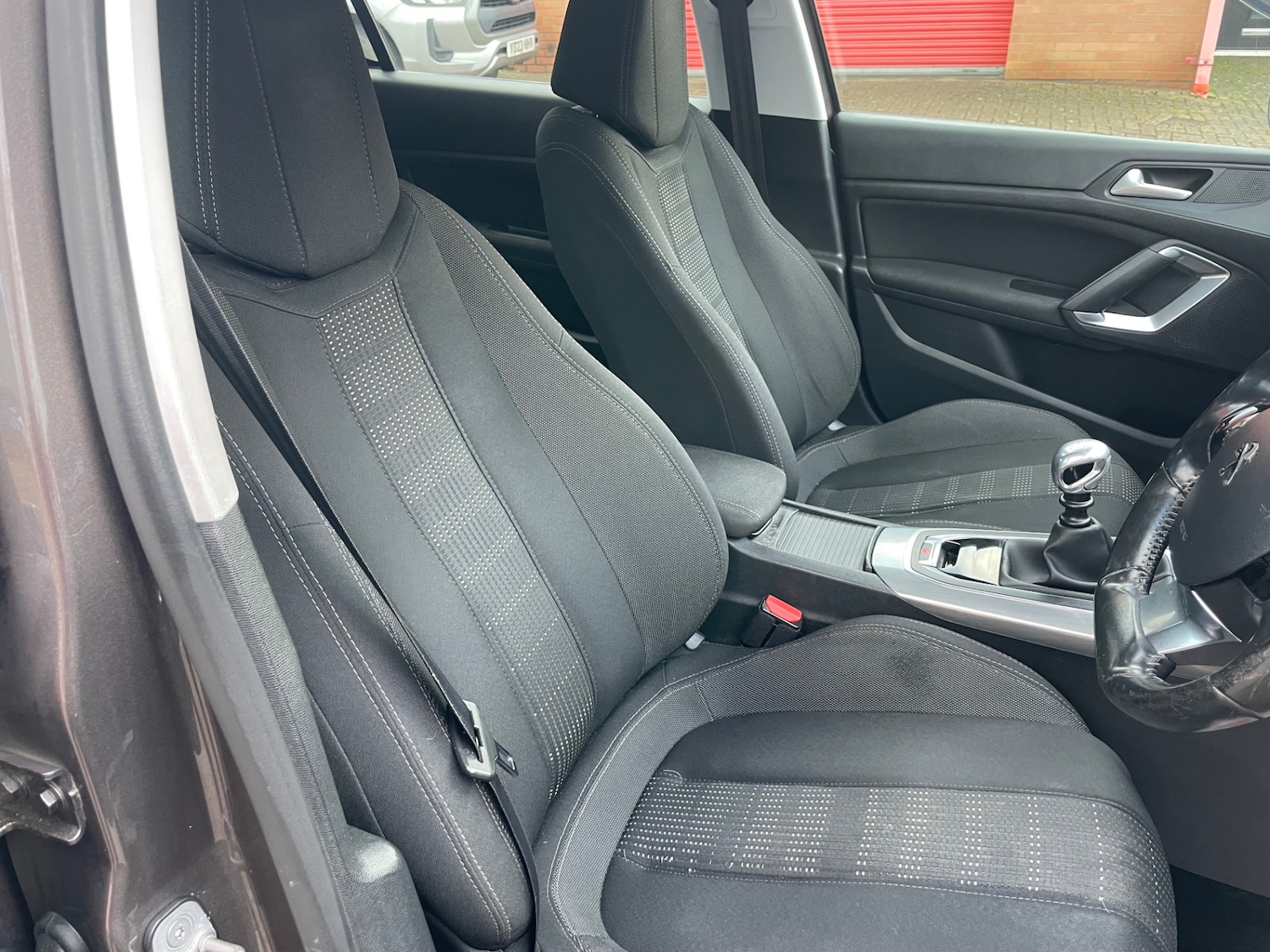 Used Peugeot 308 2015 for sale - 77271421: Photo 16