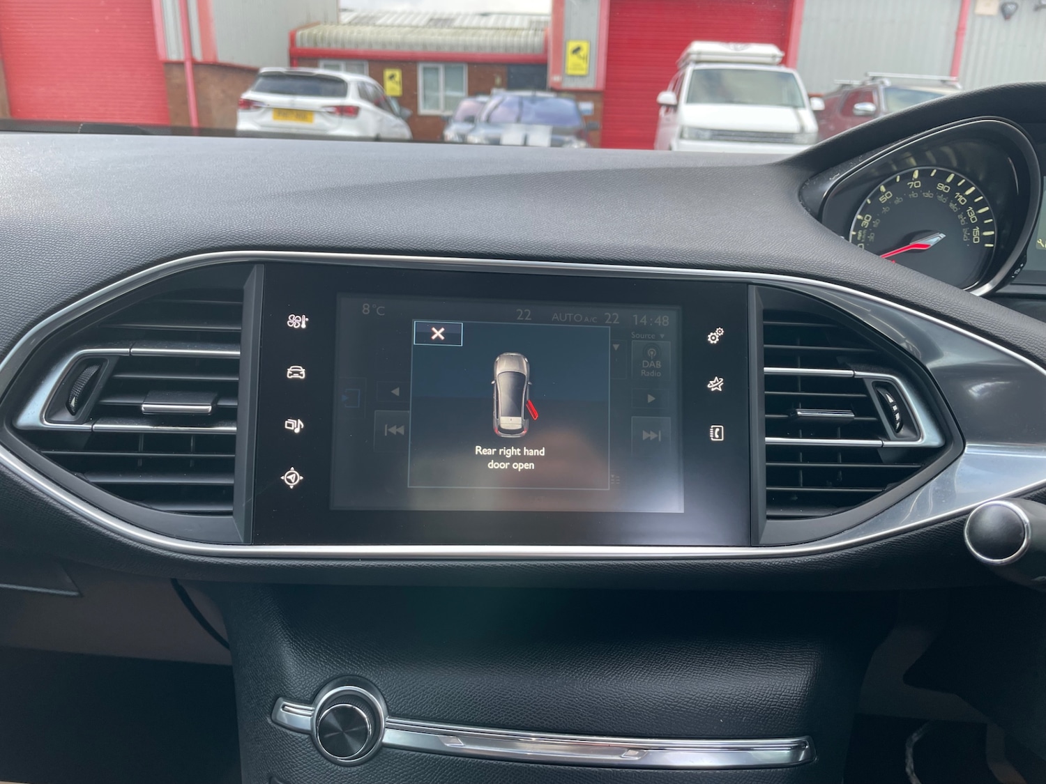 Used Peugeot 308 2015 for sale - 77271421: Photo 18