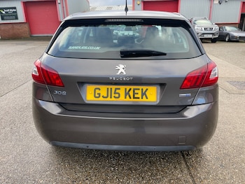 Used Peugeot 308 2015 for sale - 77271421: Photo