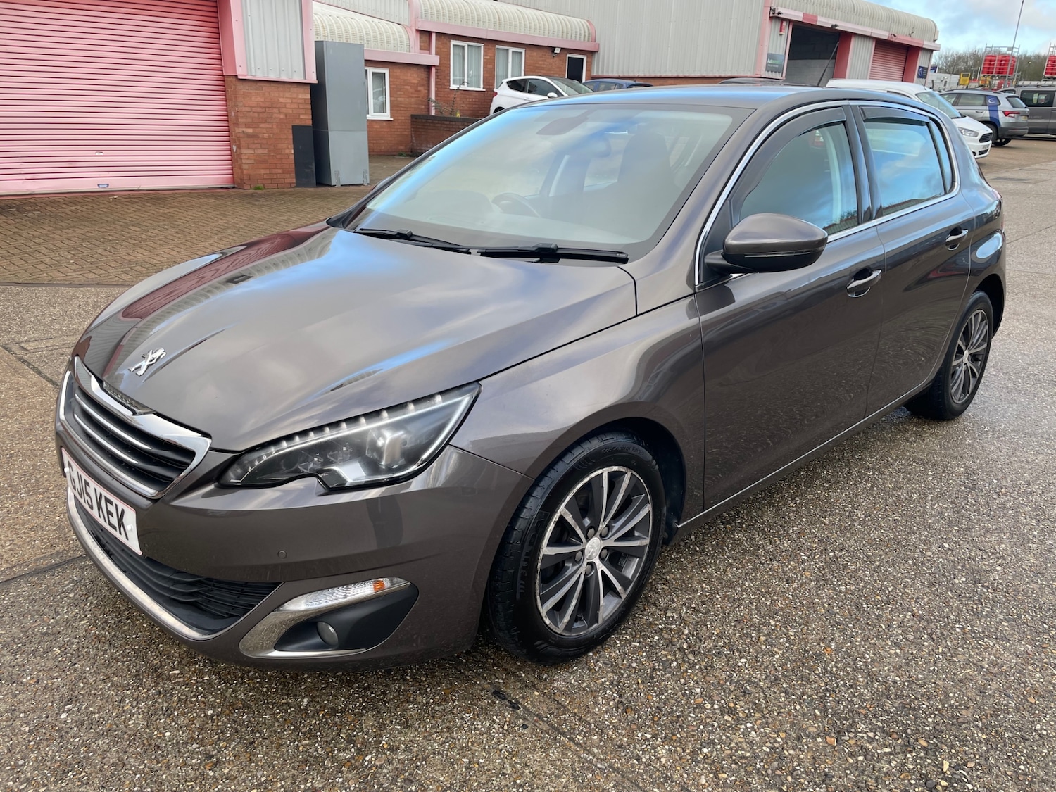 Used Peugeot 308 2015 for sale - 77271421: Photo 7