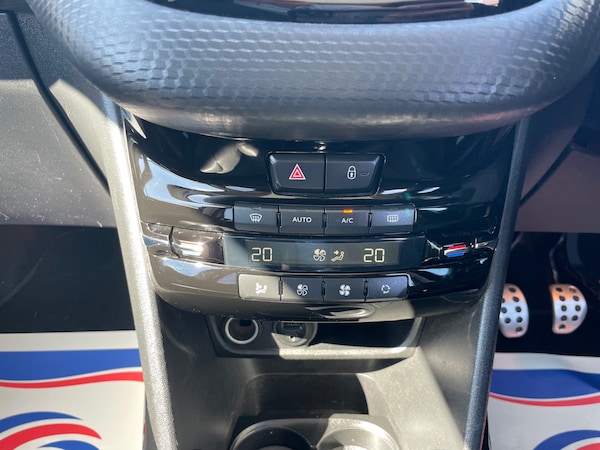 Used Peugeot 2008 2016 for sale - 75700132: Photo 23