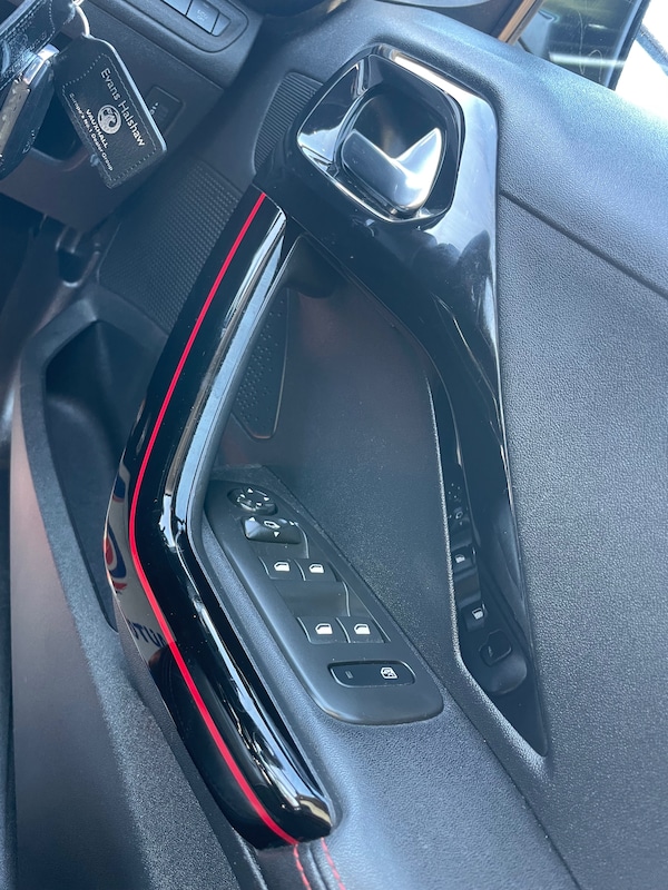 Used Peugeot 2008 2016 for sale - 75700132: Photo 29