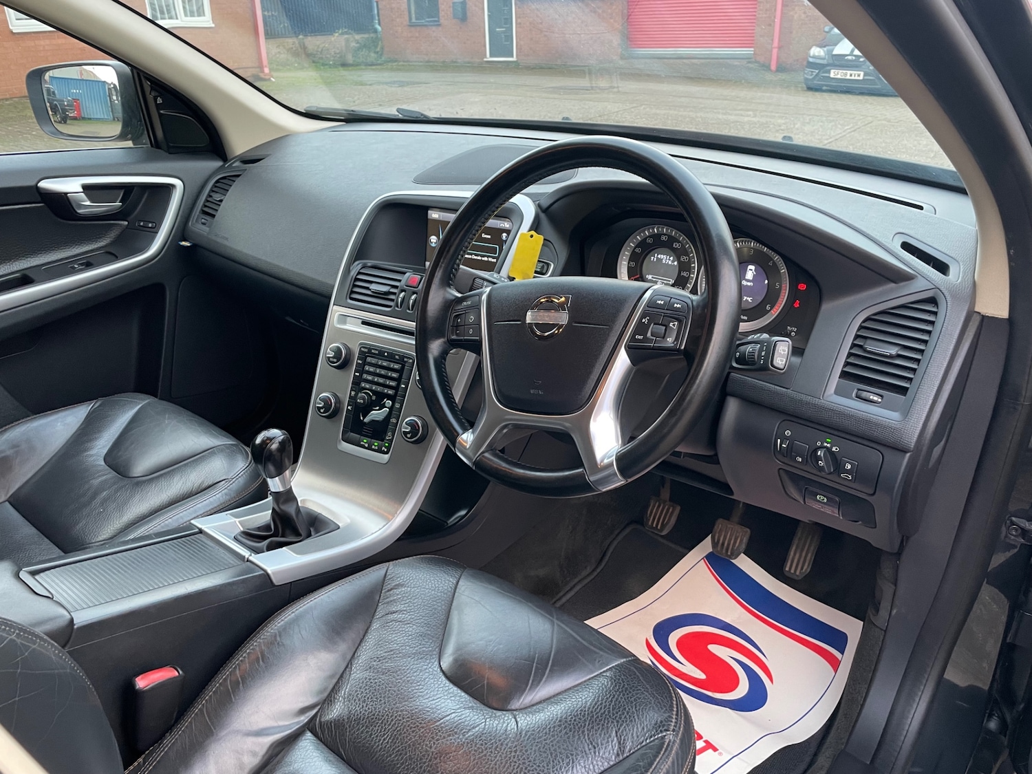 Used Volvo XC60 2011 for sale - 76416397: Photo 17