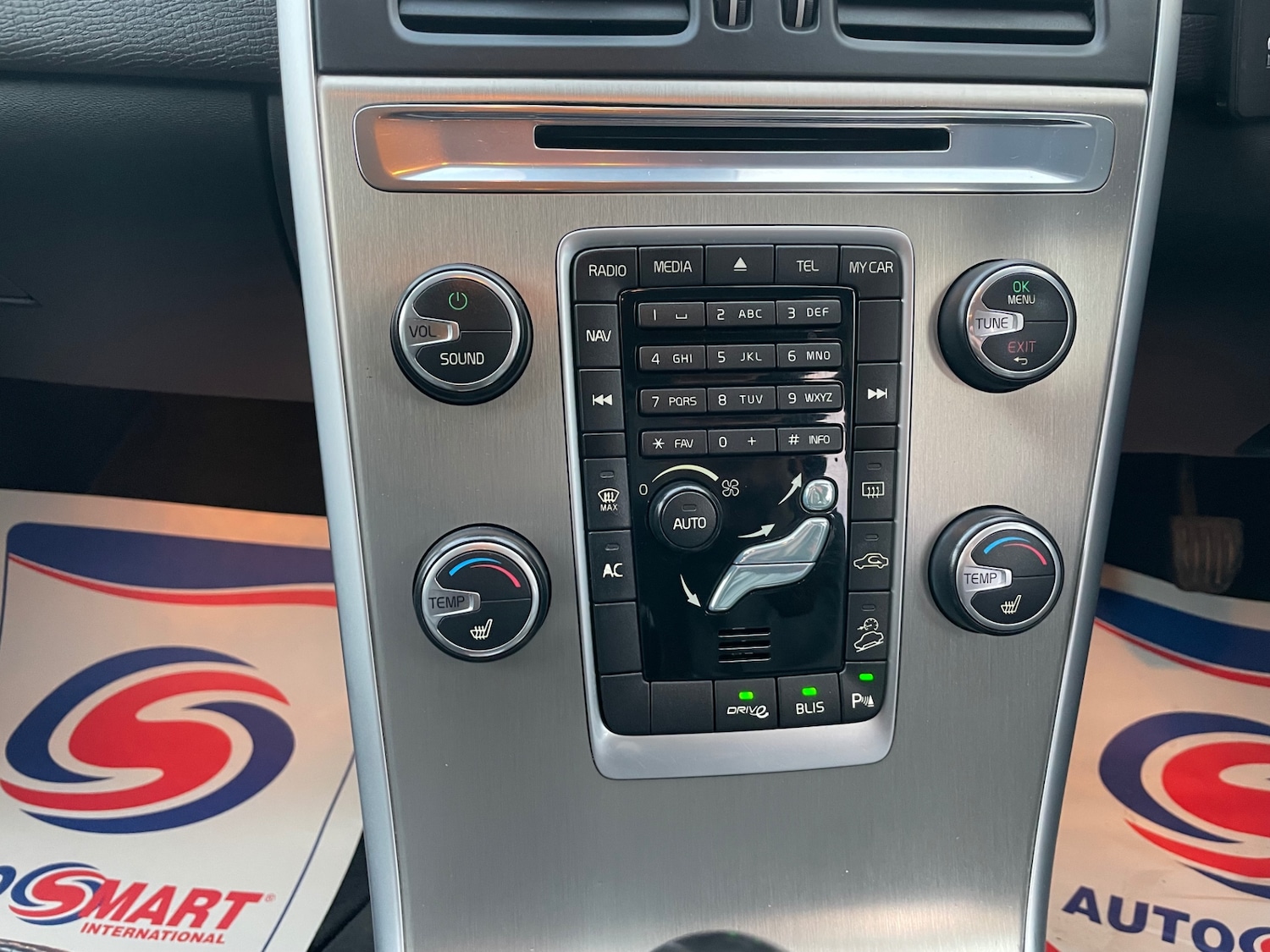 Used Volvo XC60 2011 for sale - 76416397: Photo 24