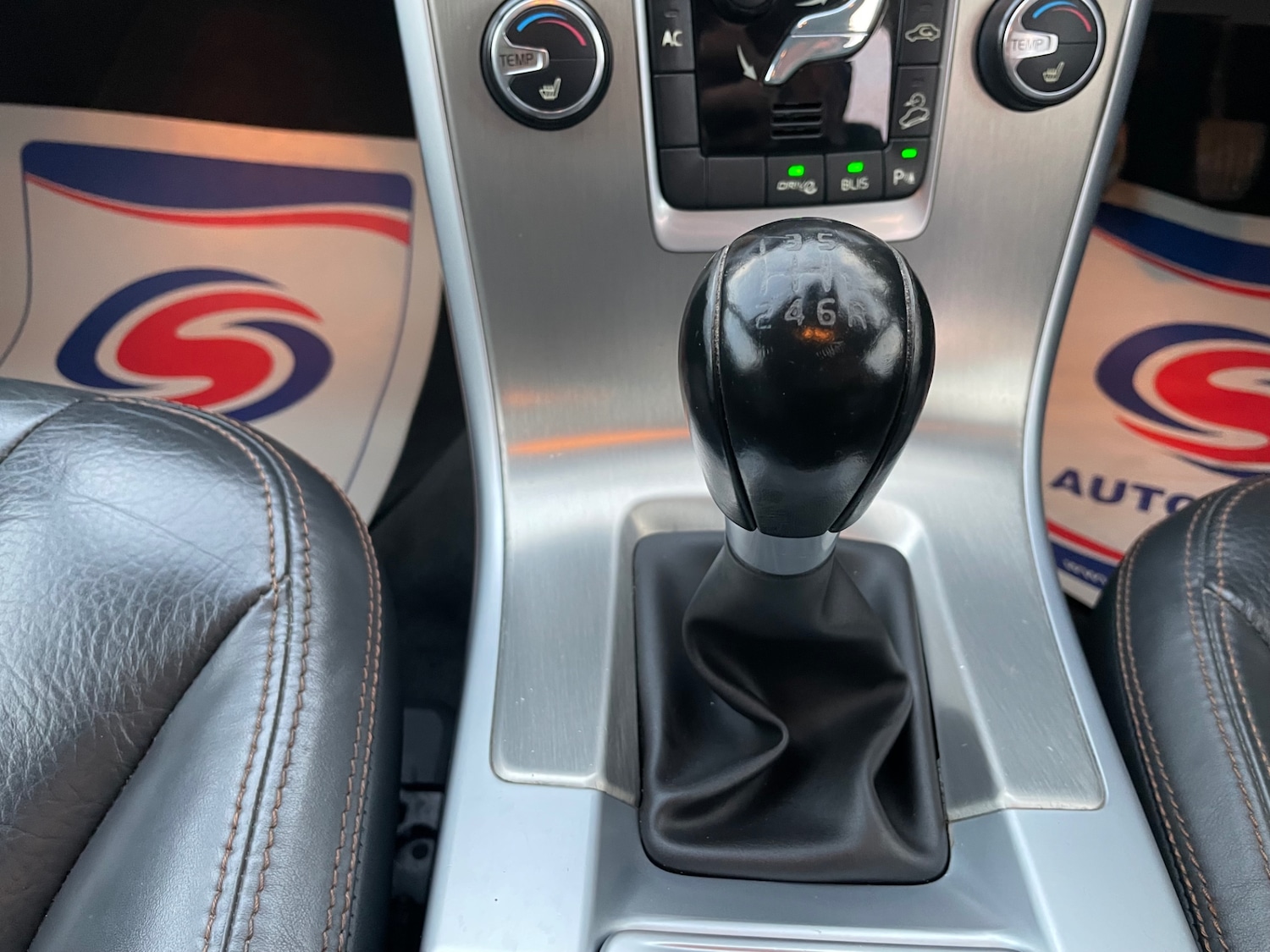 Used Volvo XC60 2011 for sale - 76416397: Photo 25