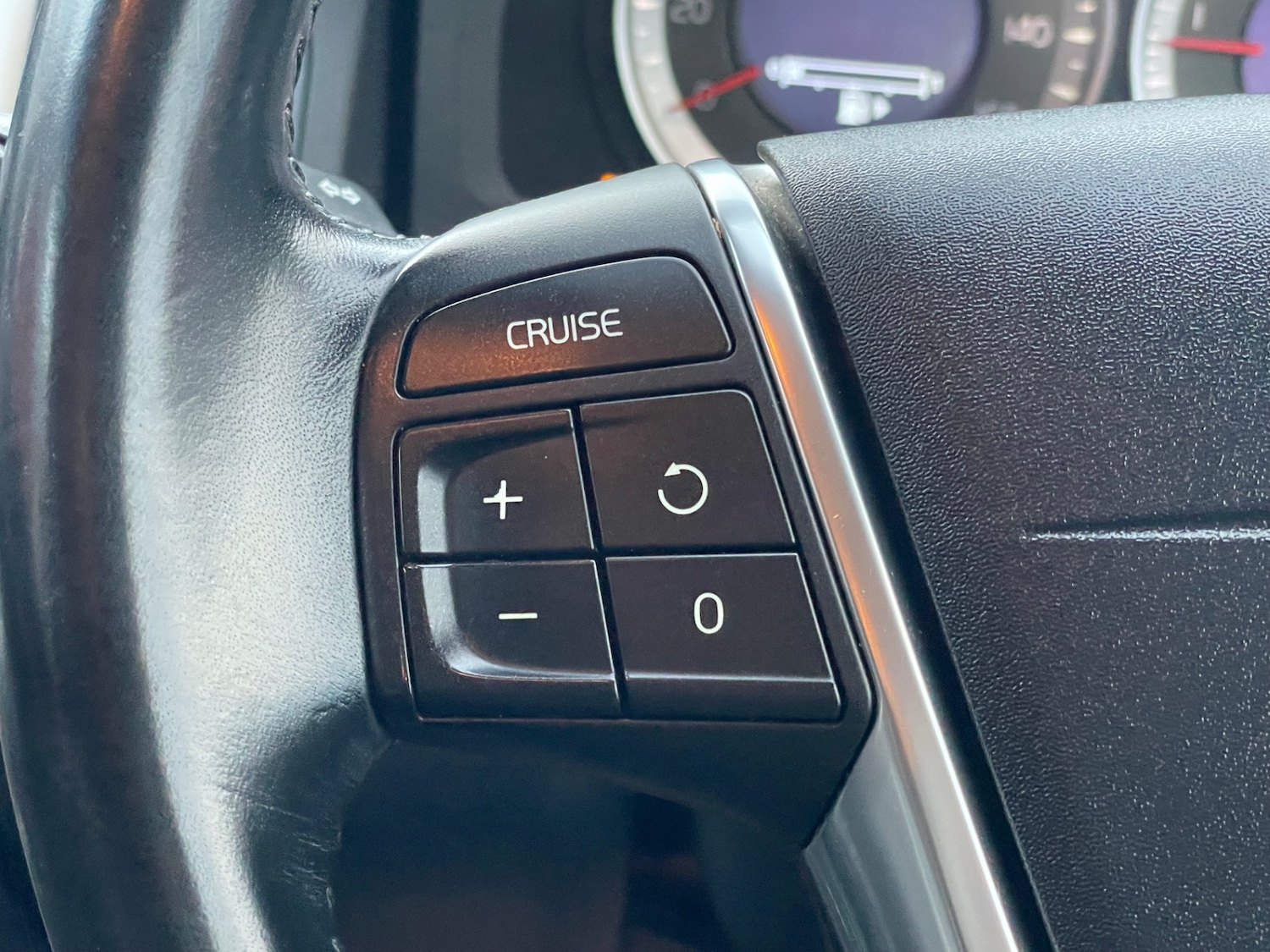 Used Volvo XC60 2011 for sale - 76416397: Photo 29