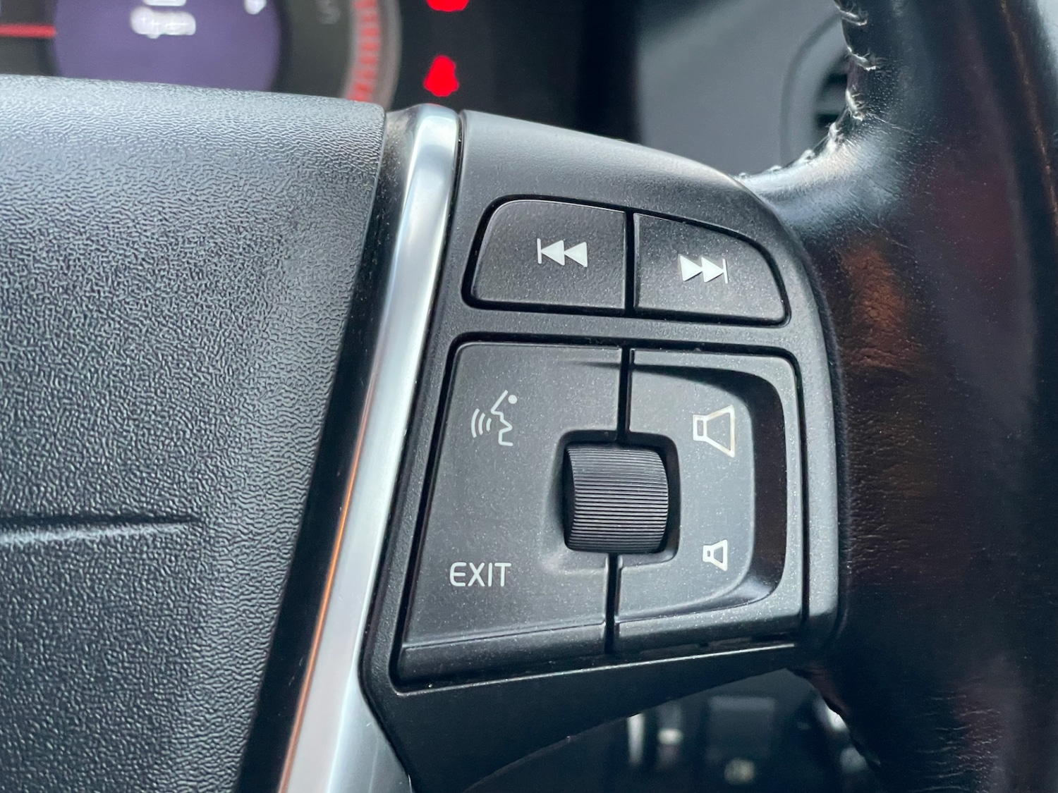 Used Volvo XC60 2011 for sale - 76416397: Photo 30