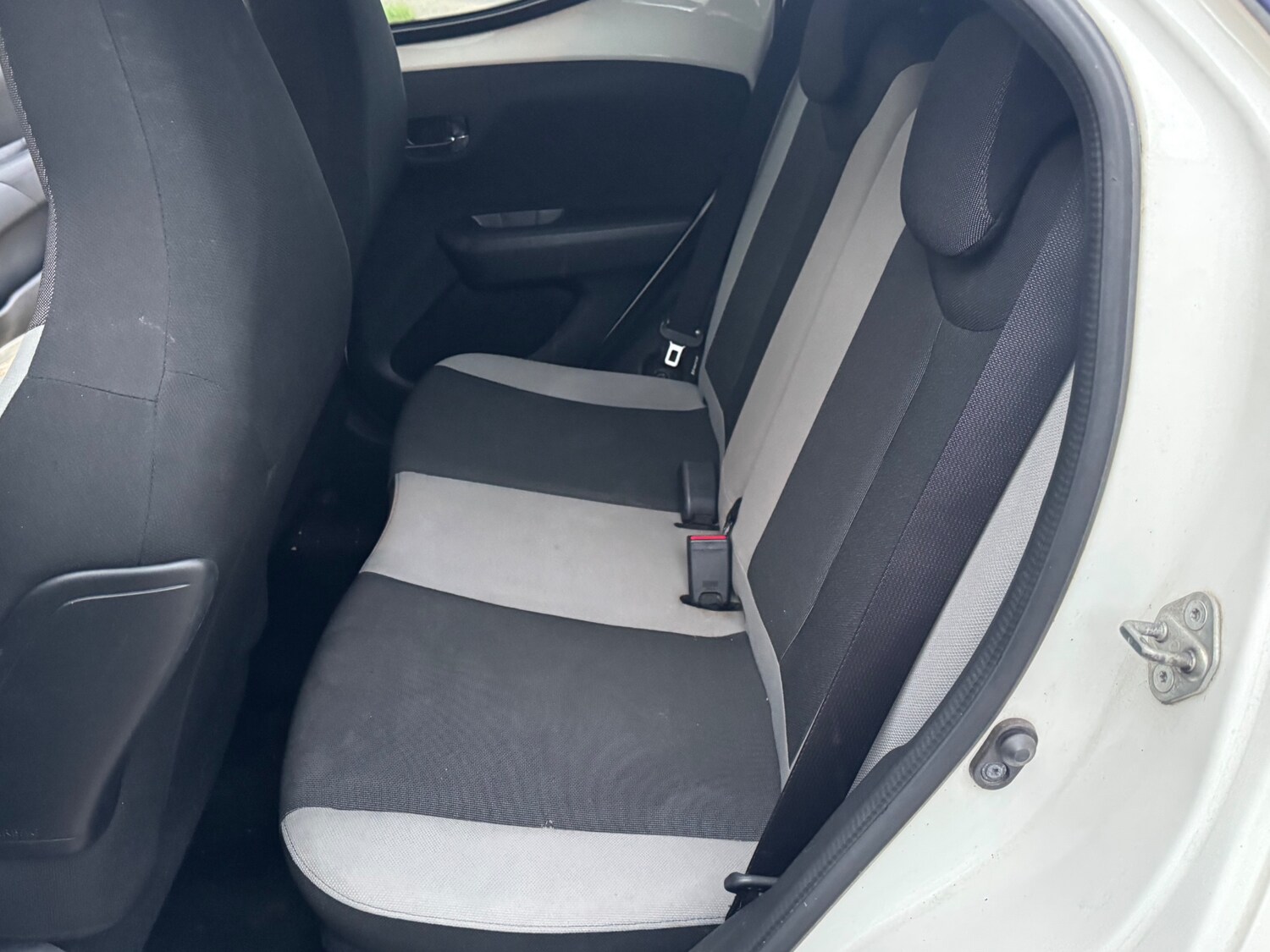 Used Toyota AYGO 2016 for sale - 78141015: Photo 10