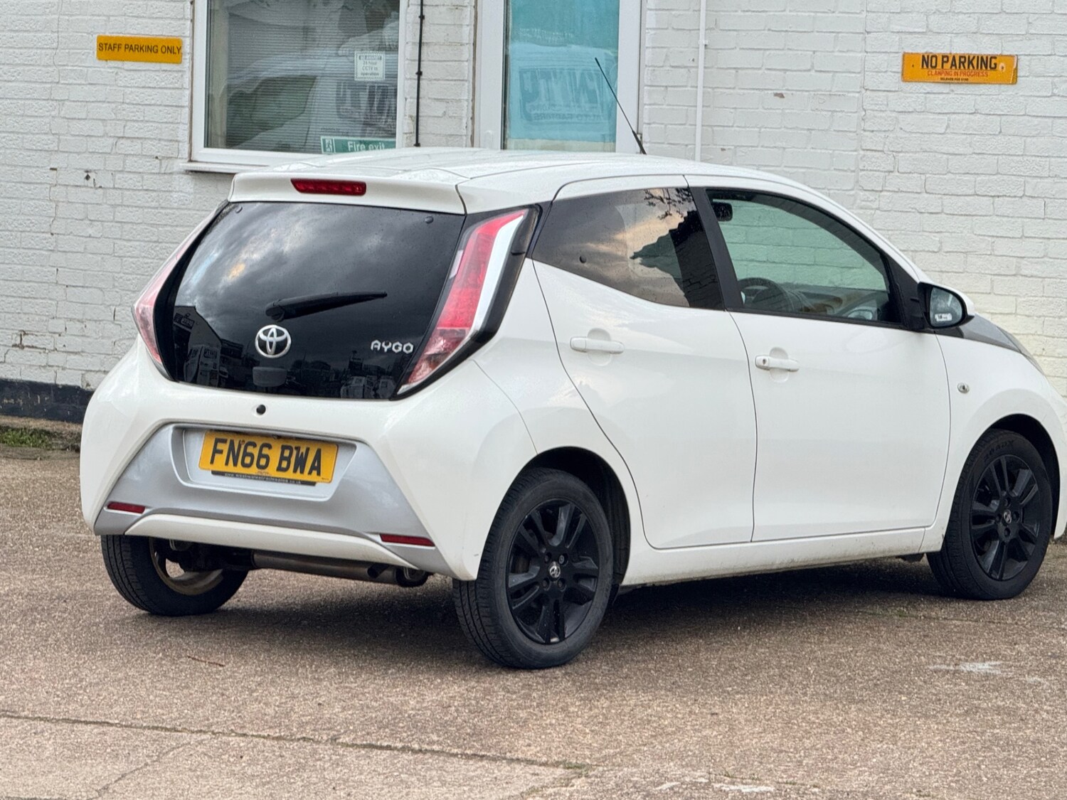 Used Toyota AYGO 2016 for sale - 78141015: Photo 8