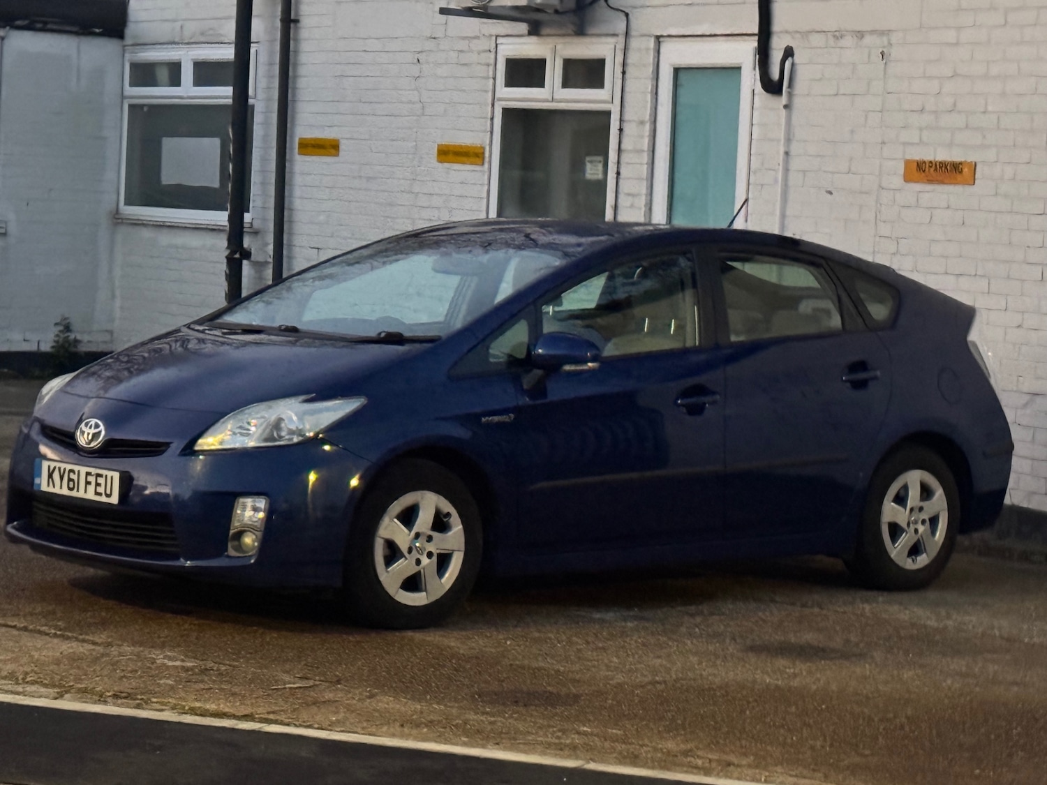 Used Toyota Prius 2011 for sale - 78018745: Photo 3