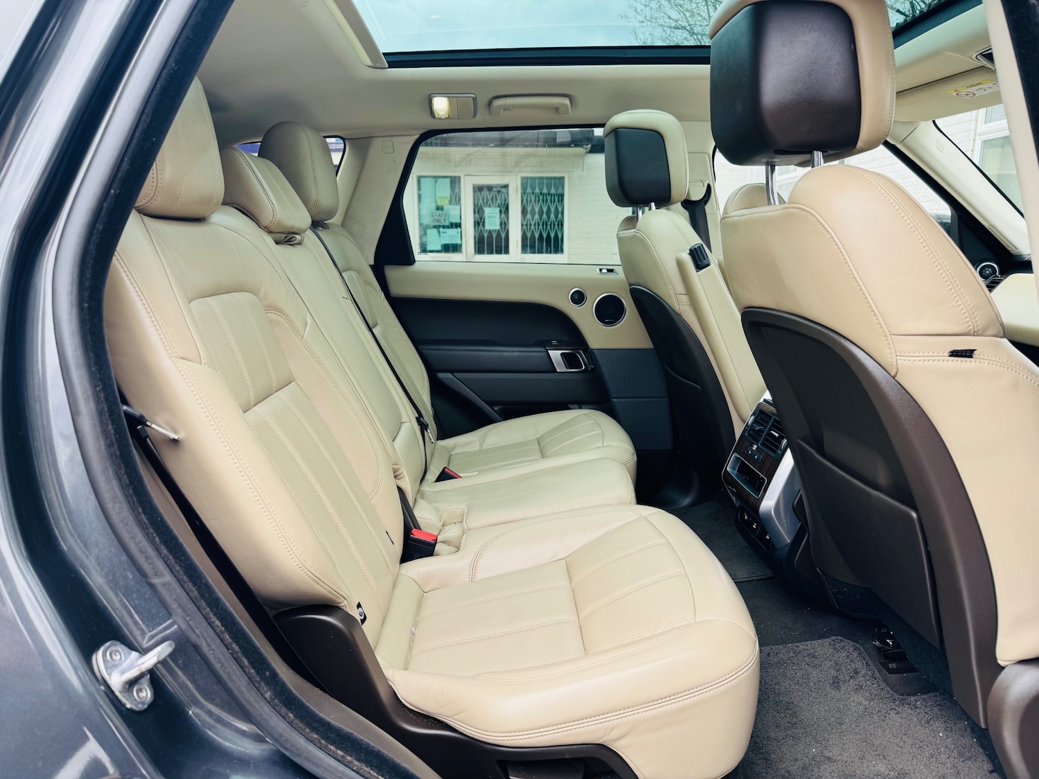 Used Land Rover Range Rover Sport 2018 for sale - 78061052: Photo 13