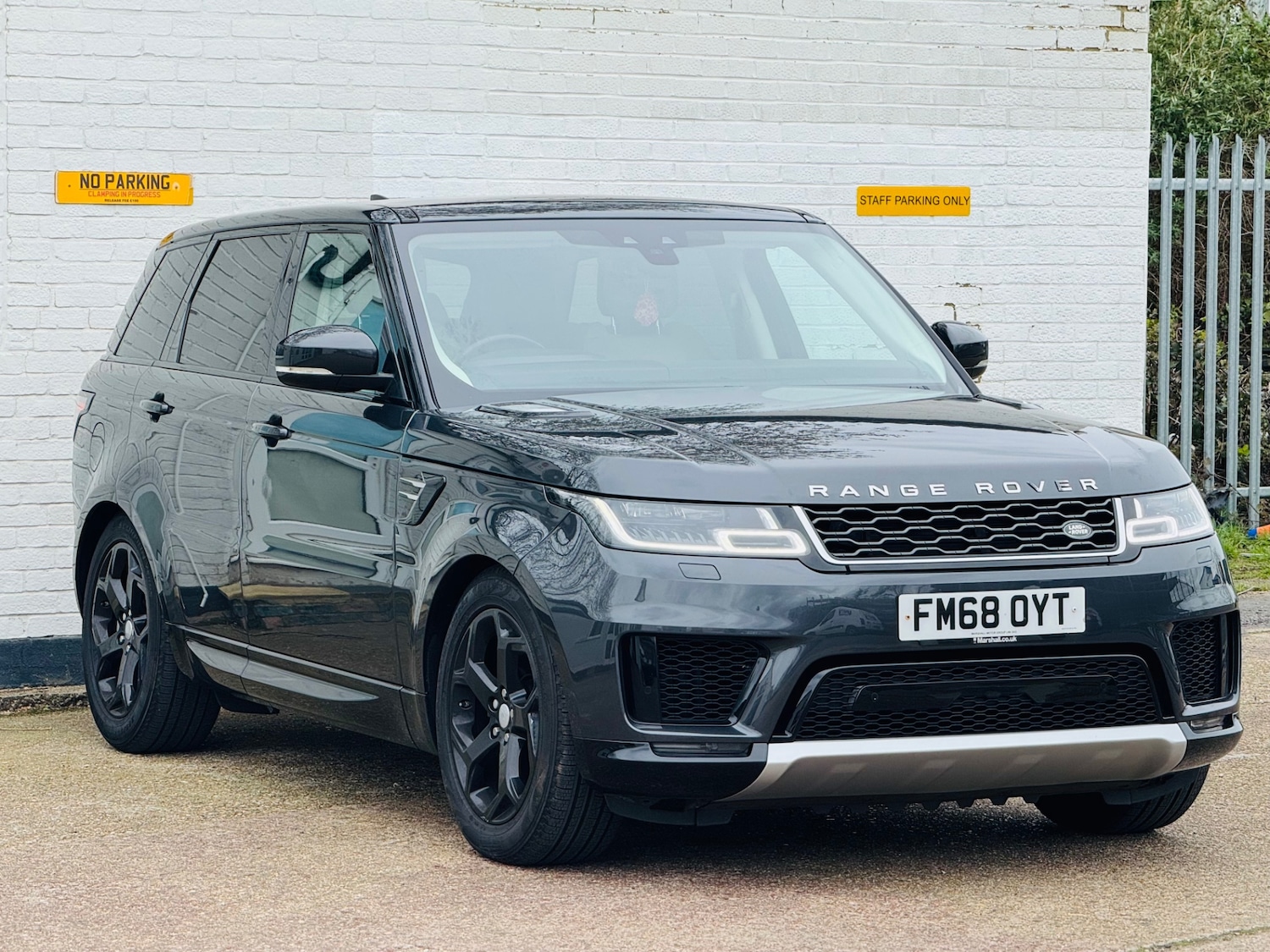 Used Land Rover Range Rover Sport 2018 for sale - 78061052: Photo 2