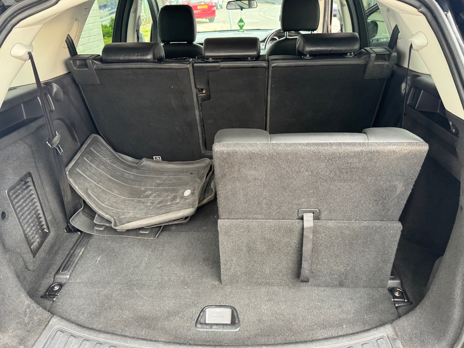 Used Land Rover Discovery Sport 2016 for sale - 78213877: Photo 15