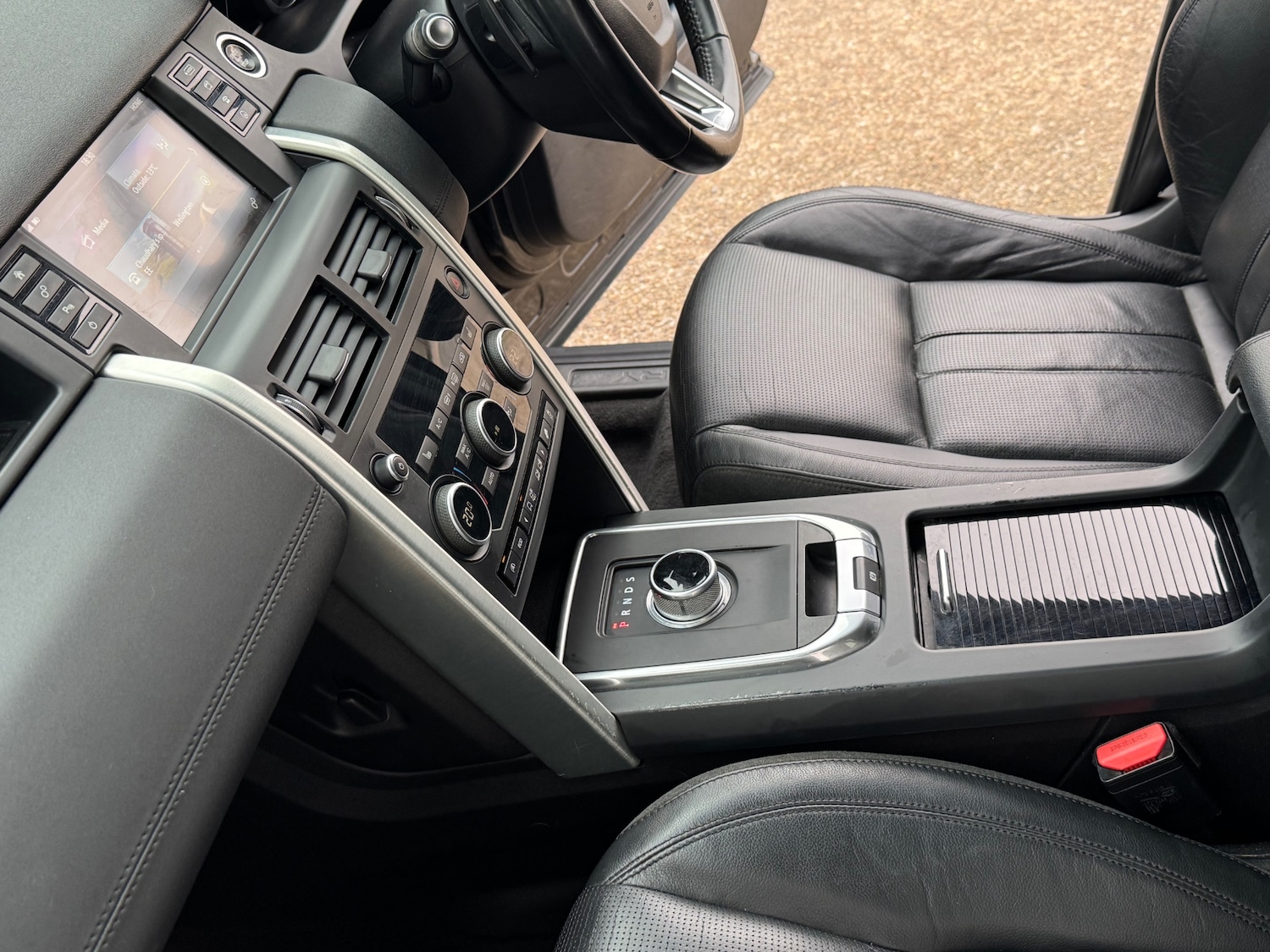 Used Land Rover Discovery Sport 2016 for sale - 78213877: Photo 19