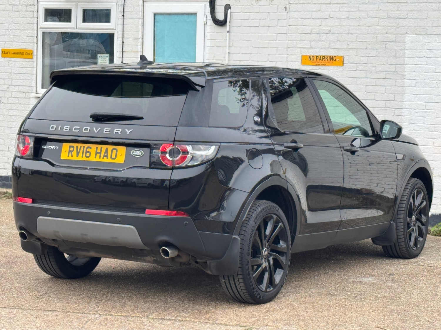 Used Land Rover Discovery Sport 2016 for sale - 78213877: Photo 6