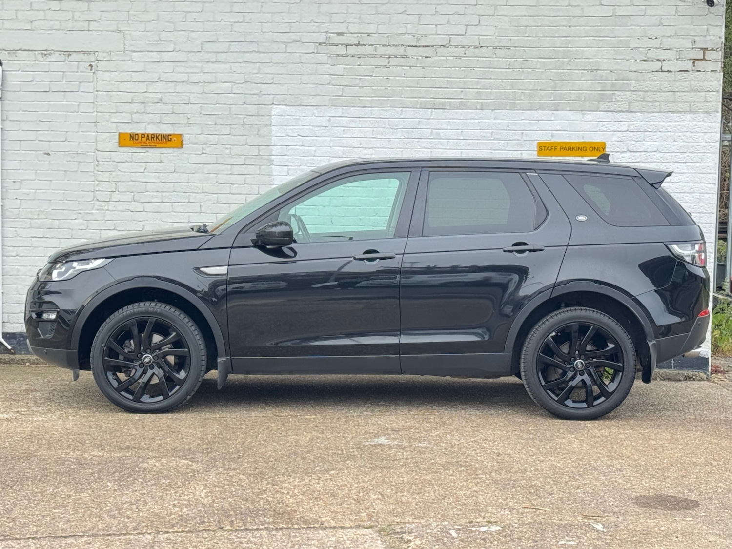 Used Land Rover Discovery Sport 2016 for sale - 78213877: Photo 7