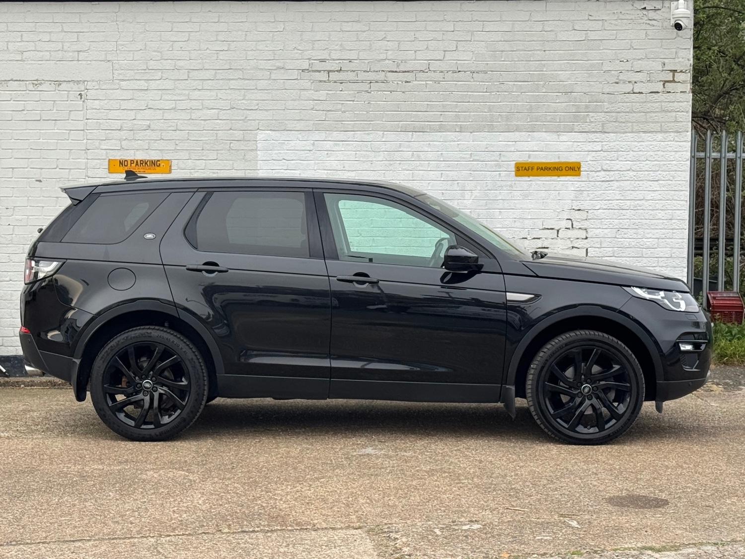 Used Land Rover Discovery Sport 2016 for sale - 78213877: Photo 8