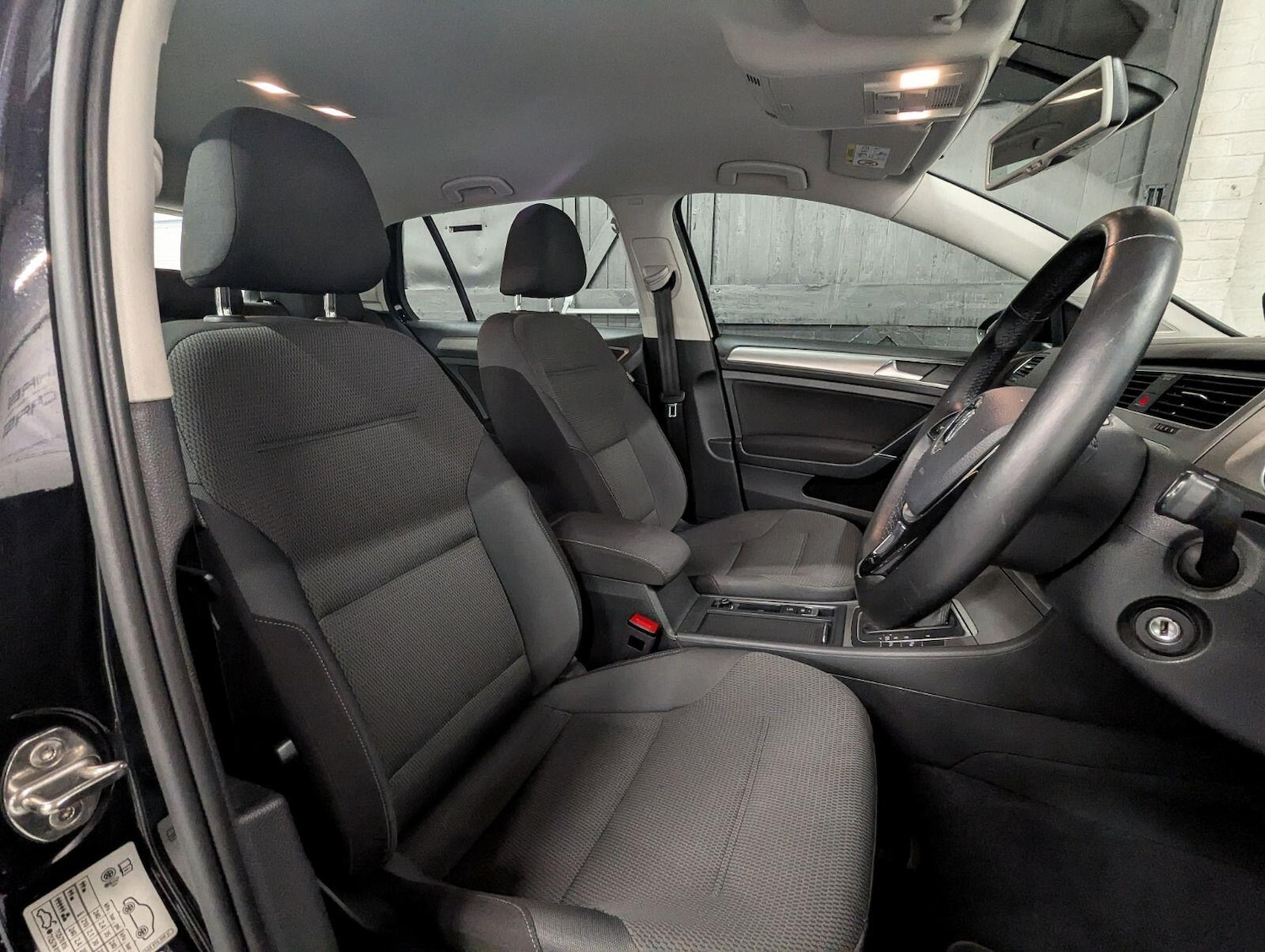 Used Volkswagen Golf 2016 for sale - 77387292: Photo 20