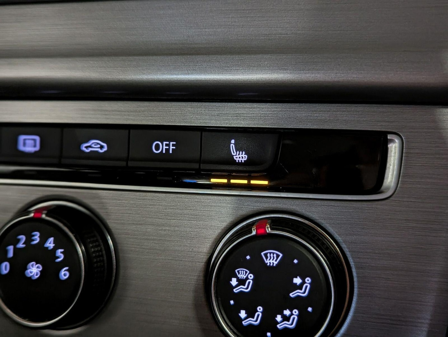 Used Volkswagen Golf 2016 for sale - 77387292: Photo 24