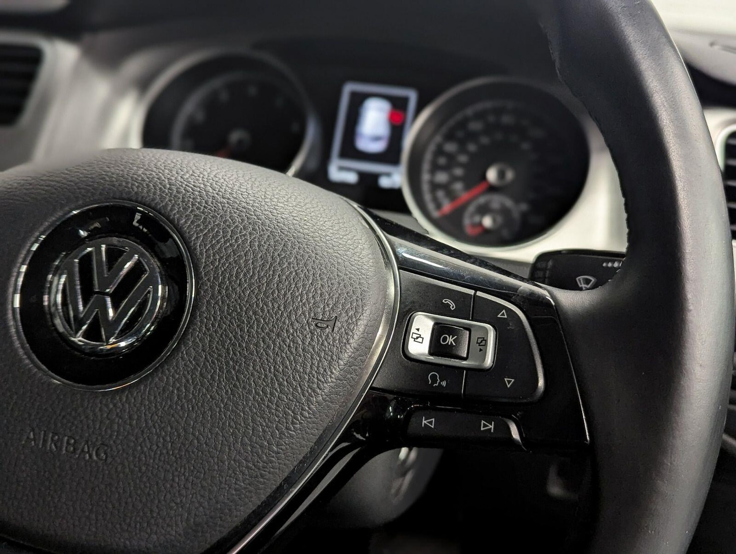 Used Volkswagen Golf 2016 for sale - 77387292: Photo 26