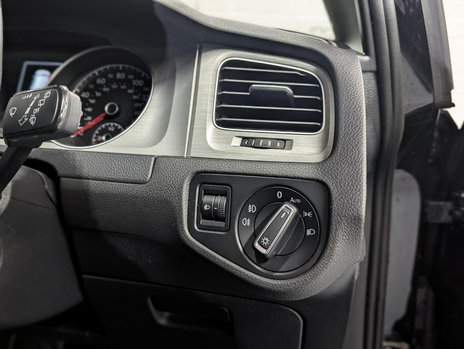 Used Volkswagen Golf 2016 for sale - 77387292: Photo 28